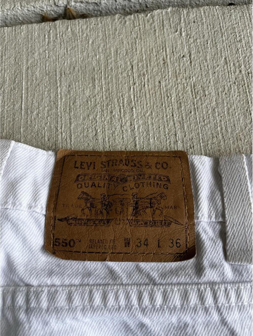 Vintage Levis 550 White Denim Jeans Made in USA Relaxed Taper Size 34x36 90s - Picture 7 of 7